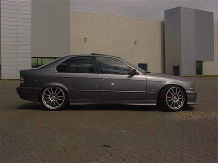BMW 320i billede 7