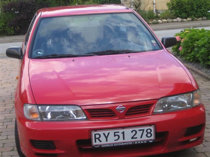 Nissan Almera (SOLGT) billede 1