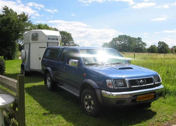 Nissan Navara 2,5 TDI (SOLGT) billede 2