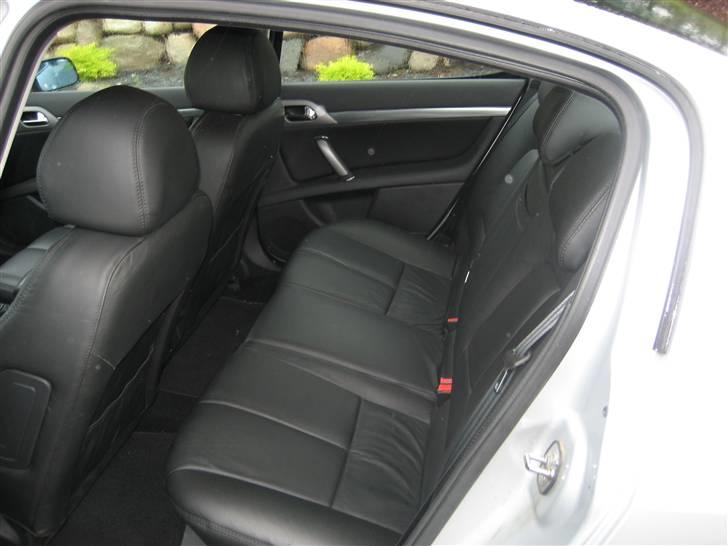 Peugeot 407 2,0 16v HDI SOLGT - Ikke mange HDIer med fuld læder. billede 2