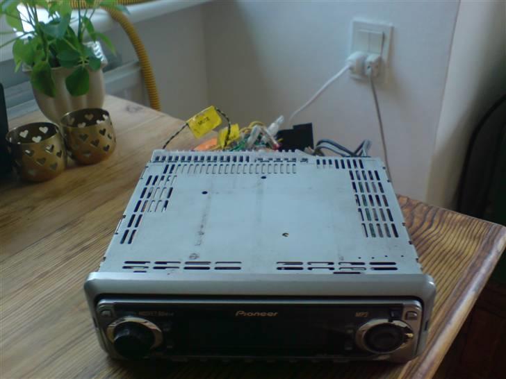 VW Golf 2,  Total skadet billede 11