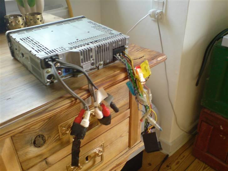 VW Golf 2,  Total skadet billede 12