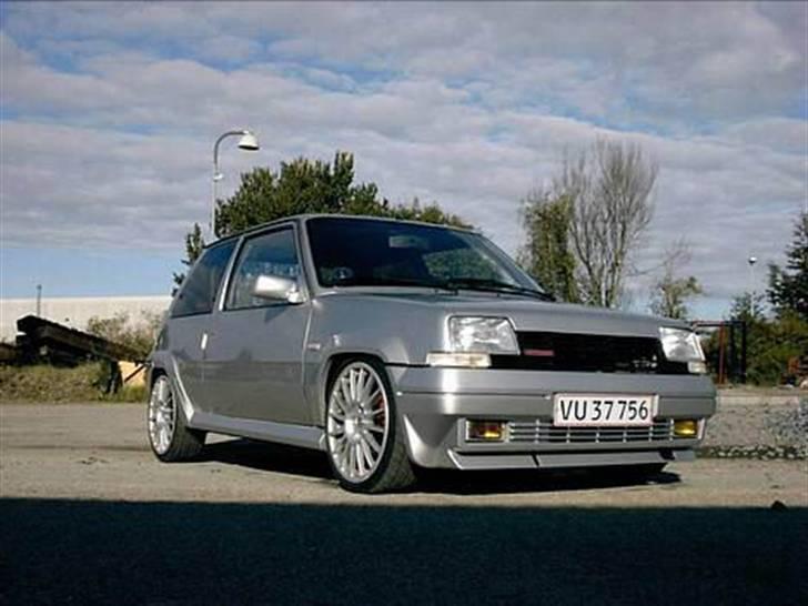 Renault 5 GT Turbo billede 2