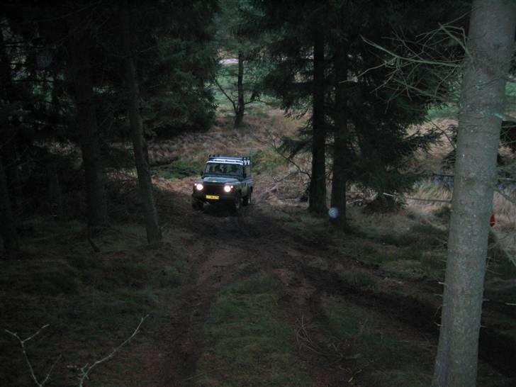 Land Rover defender <SOLGT> - finderrup tur billede 3