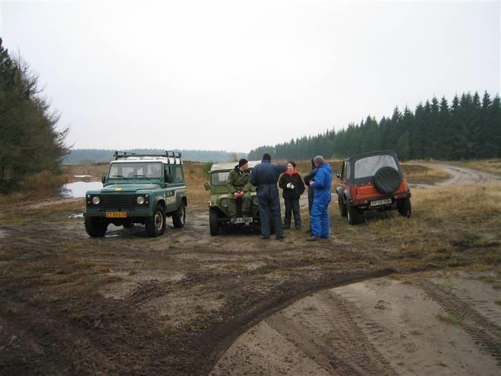Land Rover defender <SOLGT> - min bil sammen med nogle andre fra SORD klubben billede 5
