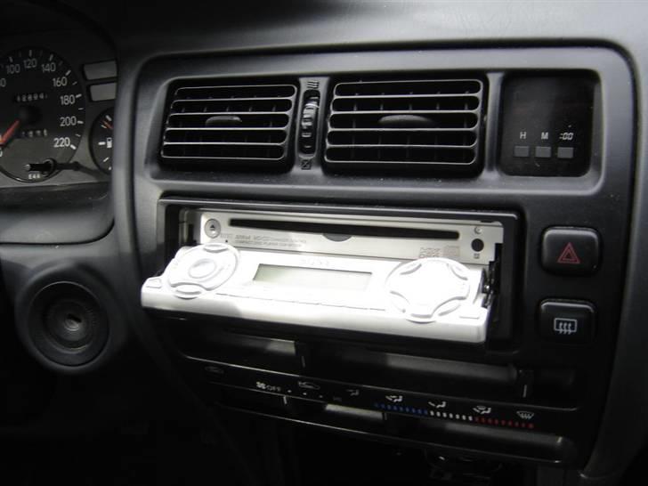 Toyota corolla - sony radio billede 7