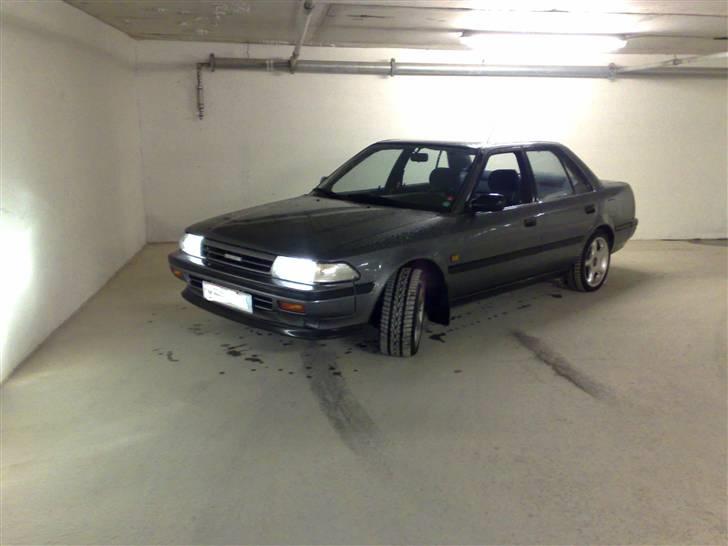 Toyota Carina *SOLGT* billede 2