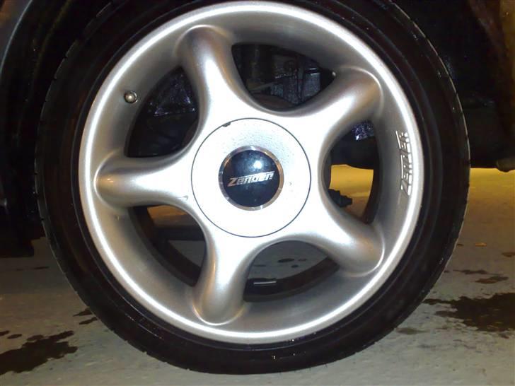 Toyota Carina *SOLGT* billede 5