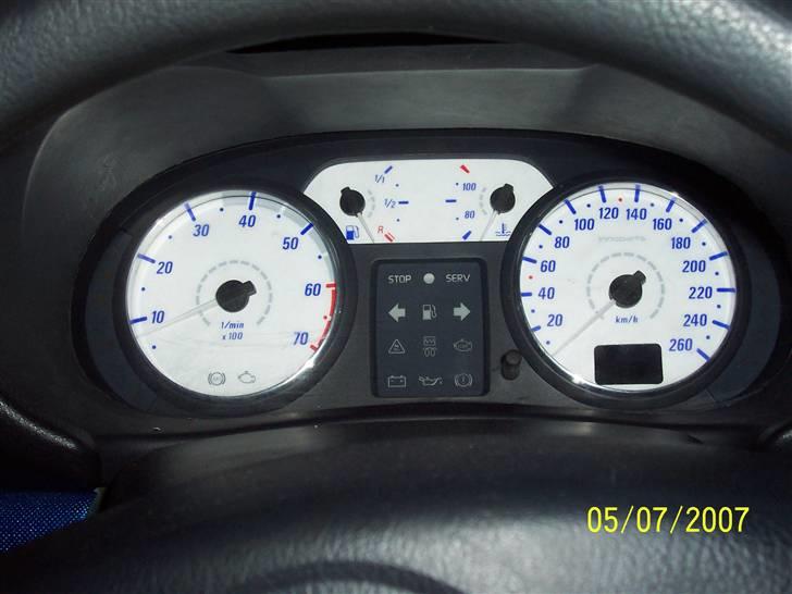 Renault Clio 1.5DCI - så kom der plasma skiver i billede 17