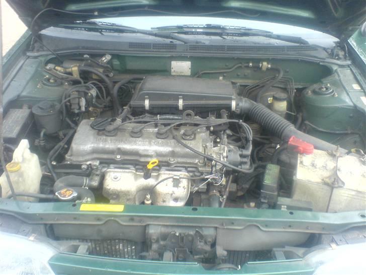 Nissan almera 1,6 SR billede 7