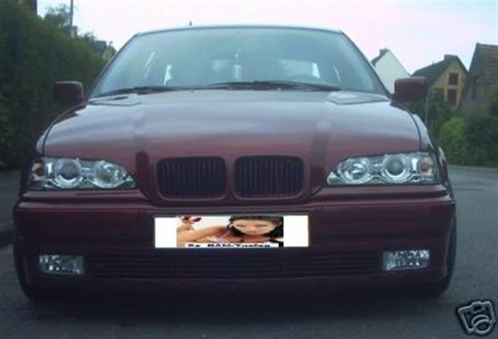 BMW 318I -SOLGT- billede 10