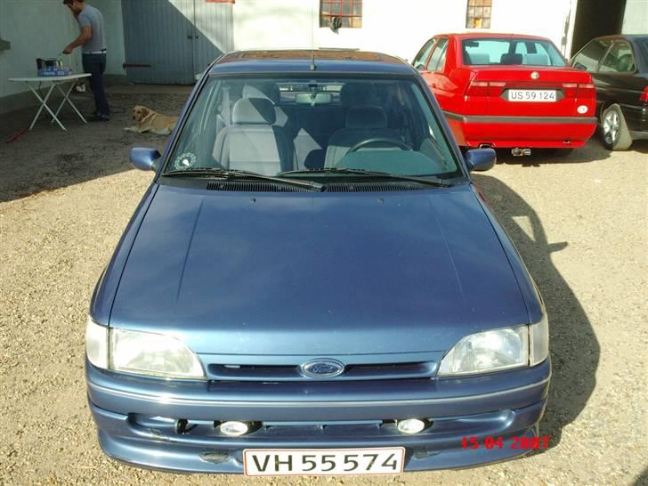 Ford Escort 1,8 16V CL solgt billede 2