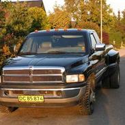 Dodge Ram 3500 DRW "SOLGT"