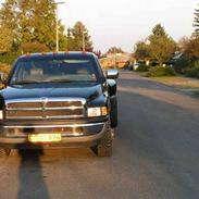 Dodge Ram 3500 DRW "SOLGT"