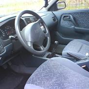 Nissan Primera P11