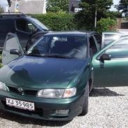 Nissan Almera TOTALT SKADET:(