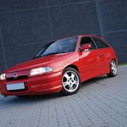 Opel Astra F : Solgt