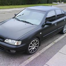 Nissan Primera P11