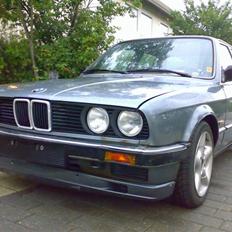 BMW 320i Solgt