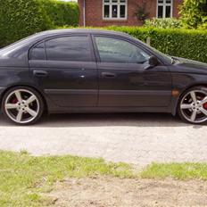 Toyota avensis solgt