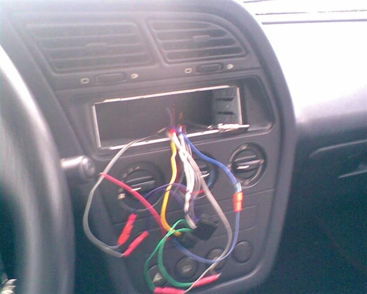 Peugeot 306 - saa saettes nyt anlaeg i! billede 10