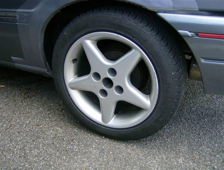 Ford Escort Skrottet billede 9