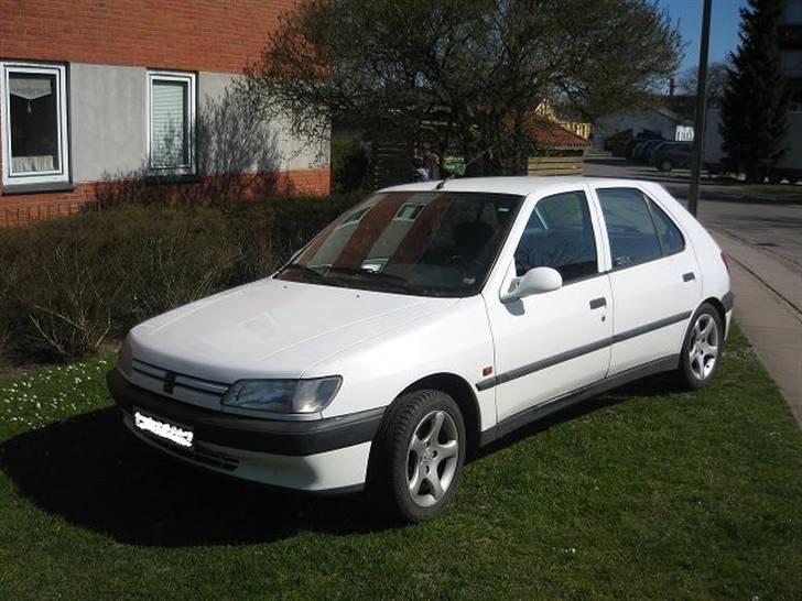Opel Corsa1,4 Sport SE (SOLGT) - den kom aldrig ind inden den var solgt igen :P billede 6