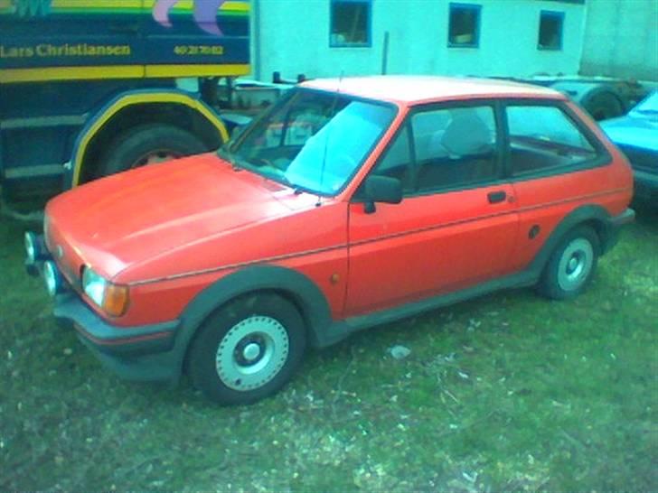 Ford fiesta XR2 *solgt* - det var da vi kørte ud for at hente den lille bil... billede 6