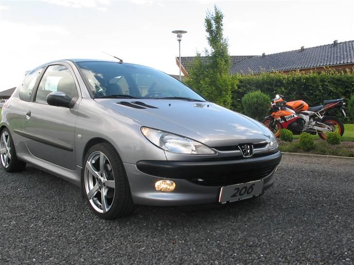 Peugeot 206 XT - 110hk (Smadret) billede 7