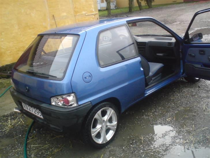Peugeot 106 Total skadet.  billede 1