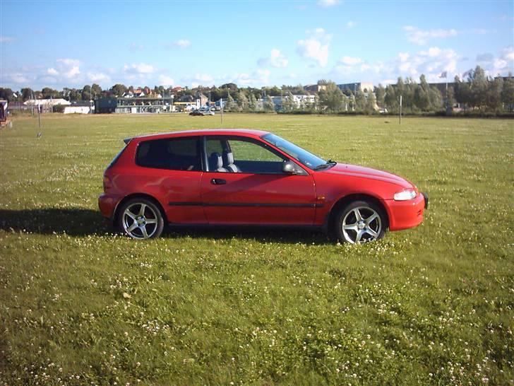 Honda Civic DX SOLGT! billede 6