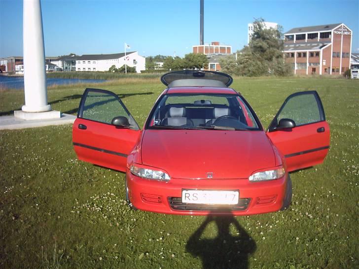 Honda Civic DX SOLGT! - Udluftning i Hondaen billede 9