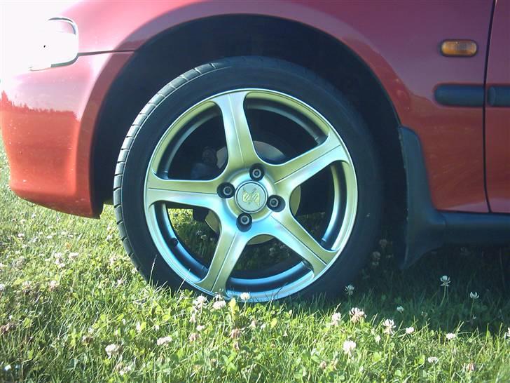 Honda Civic DX SOLGT! - De nye fælge. Eta Beta er mærket, model? billede 17