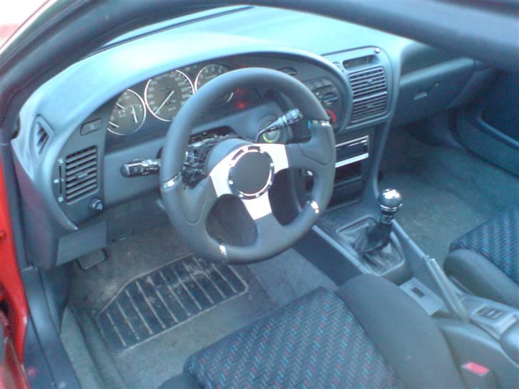 Toyota Celica 2,0 GTi *Solgt* - Så kom der MOMO Millenium rat og MOMO Sphere gearknop i billede 6