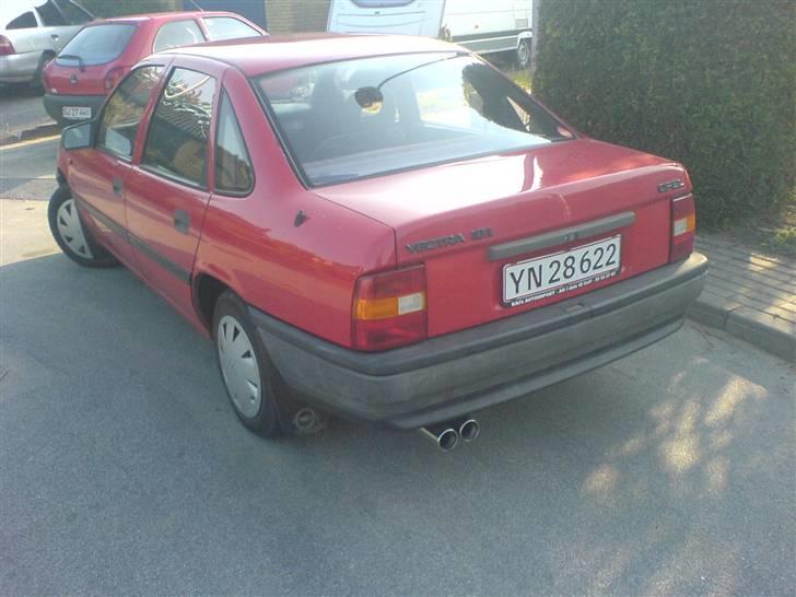 Opel Vectra (skrottet) - gammelt billede billede 2