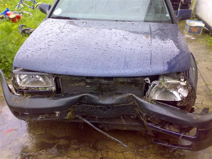 VW vento vr6 (solgt) billede 12