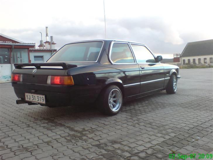 BMW E21  - På havnen en tur:P billede 4