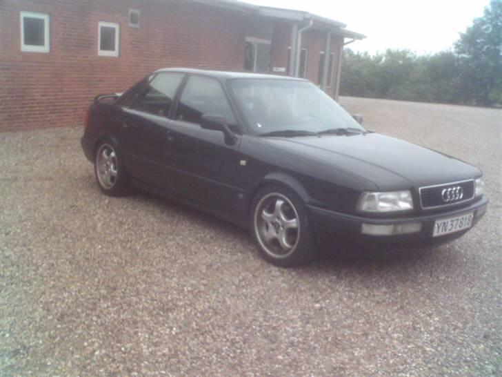 Audi  80 2,6 limo billede 1