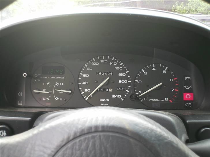 Mazda 323 F    billede 3