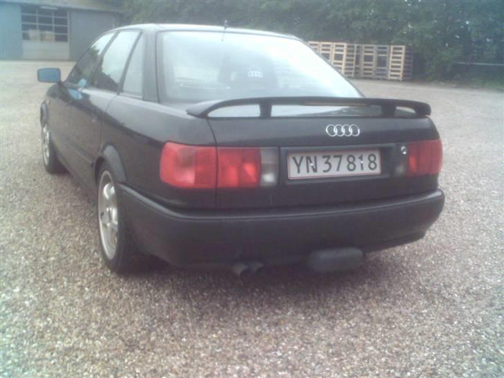 Audi  80 2,6 limo billede 4