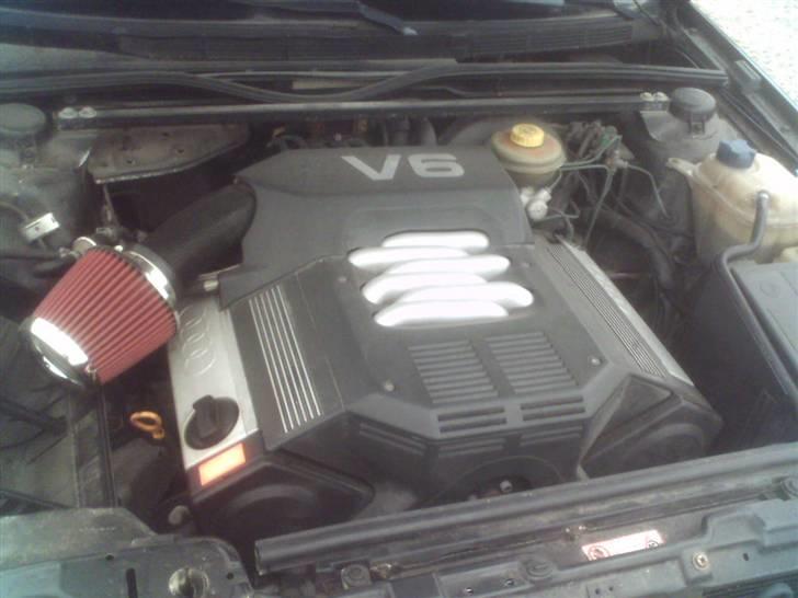 Audi  80 2,6 limo billede 5