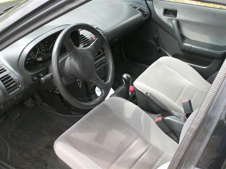 Mazda 323 F    billede 7