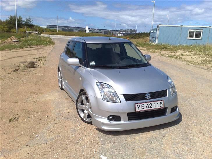 Suzuki Swift *SOLGT* billede 2