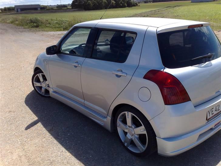 Suzuki Swift *SOLGT* billede 5