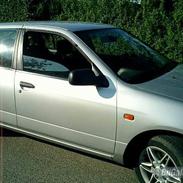 Nissan Primera P11 