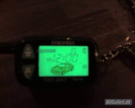 Opel Calibra - Min nye alarm med motorstart og det hele ;P billede 7