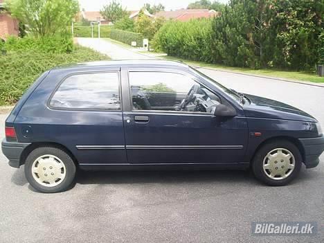 Renault Clio 1.4 *SOLGT* billede 3