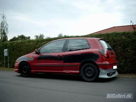 Fiat Bravo HGT - Flerfavet side. Efter ridser er spartlet. billede 1