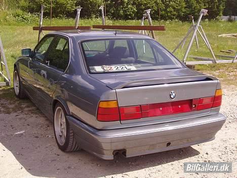 BMW 525 * SOLGT* - Ved Havnen, Malet for 2.gang billede 2