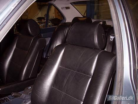 BMW 525 * SOLGT* - Har lige smækket lædersæder i billede 5